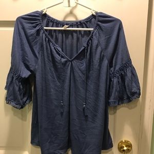 Short sleeve top